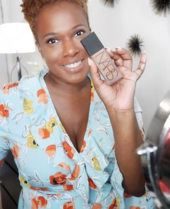 NARS ALL DAY Luminous Foundation